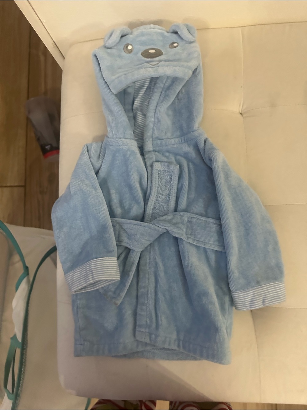 Source Unknown Light Blue Bear Hooded Kids Robe